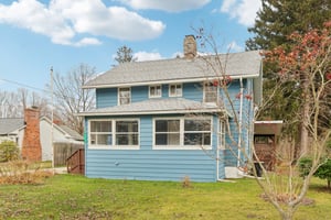 N Broadway-S2111-003.jpg