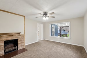 N Broadway-S2111-006.jpg