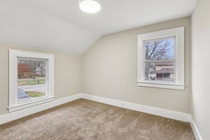 N Broadway-S2111-024.jpg