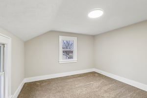 N Broadway-S2111-035.jpg