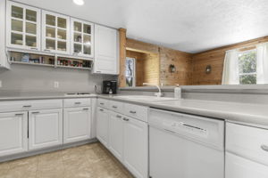 Apt.lKitchen