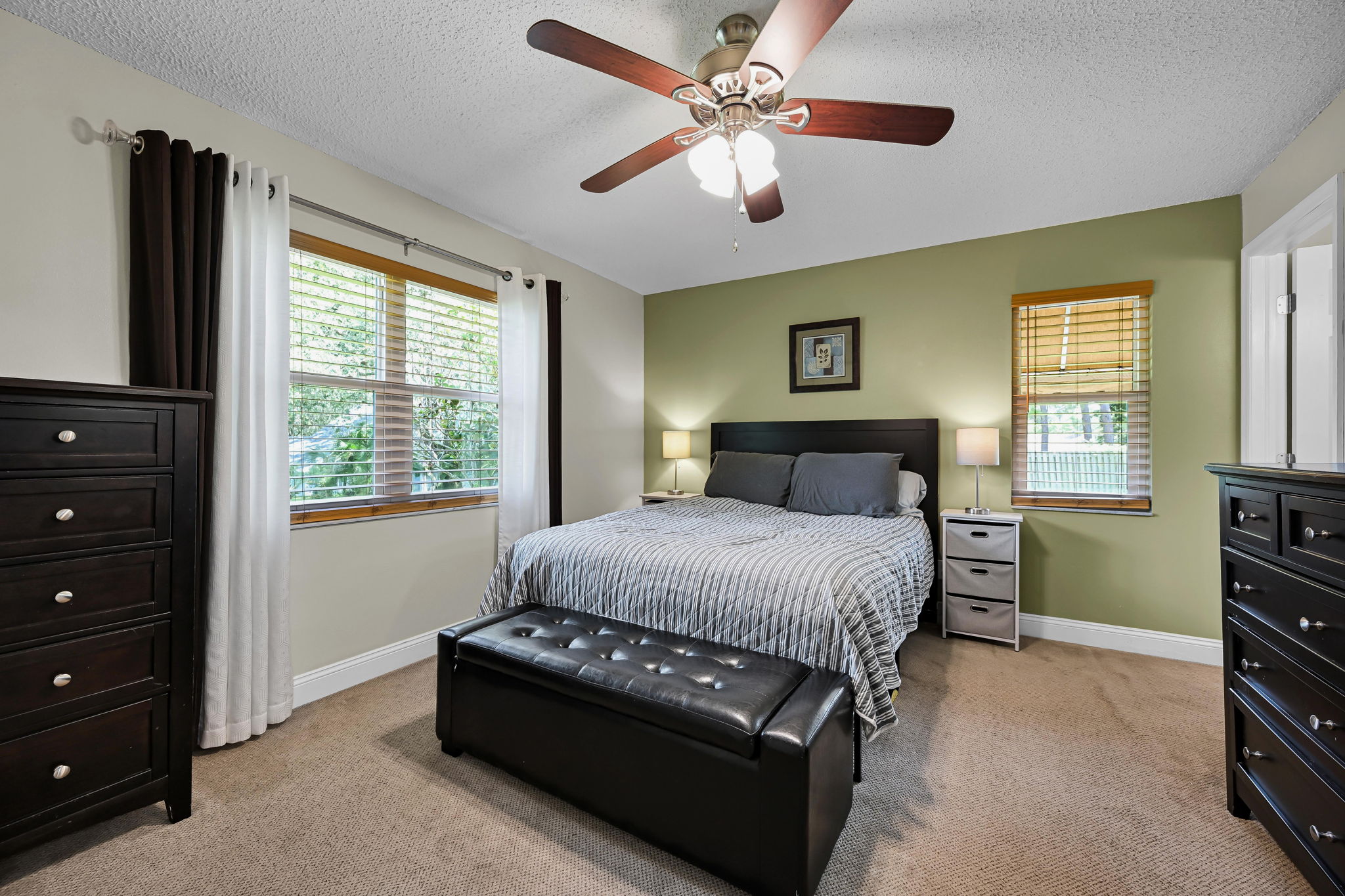 Primary Bedroom1a