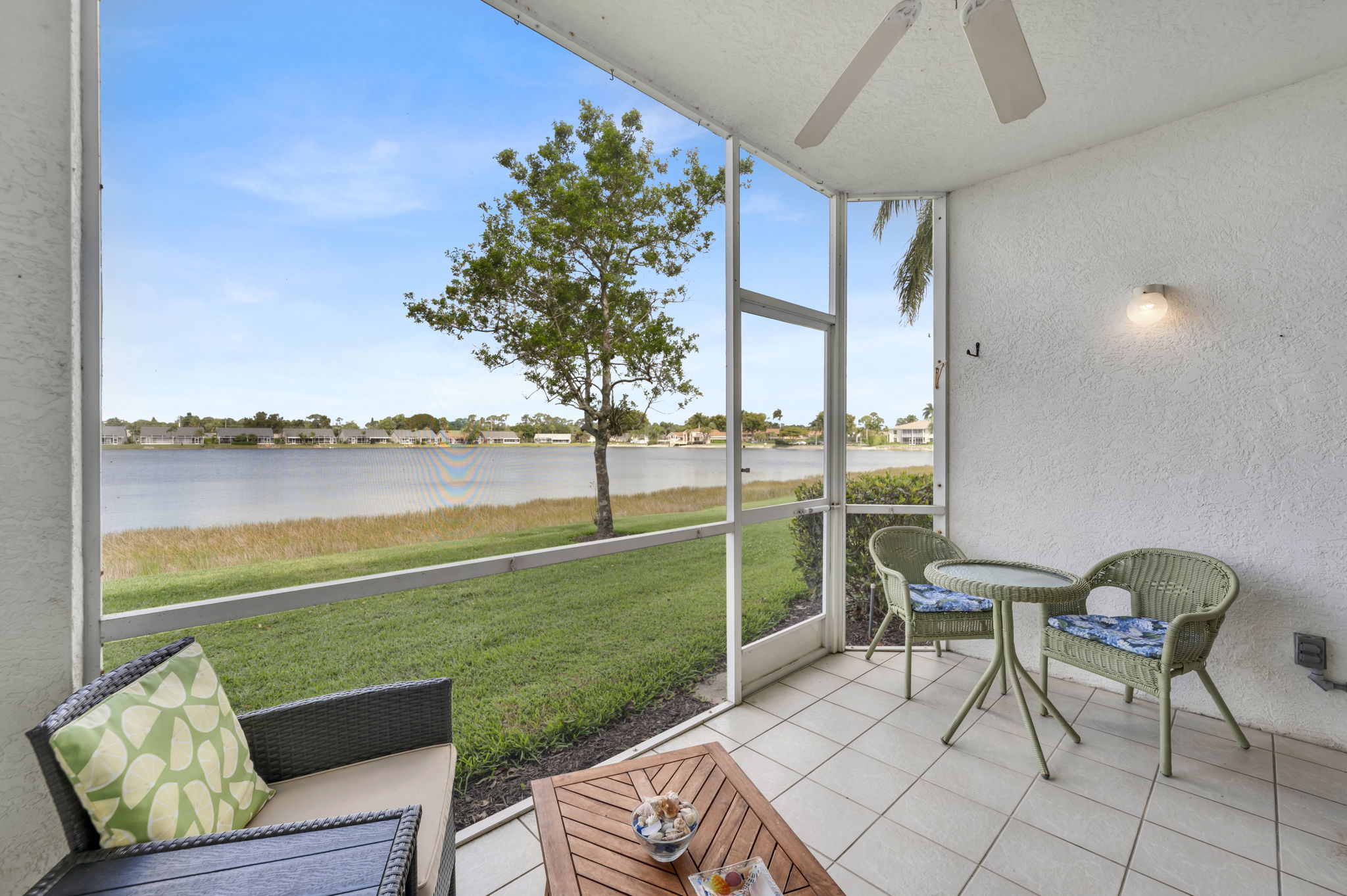 Lanai - Water View 2