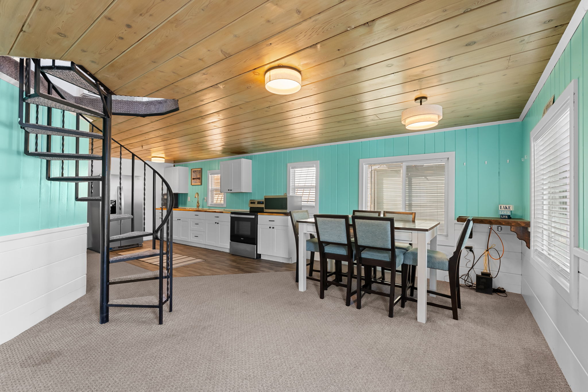  Photo 6