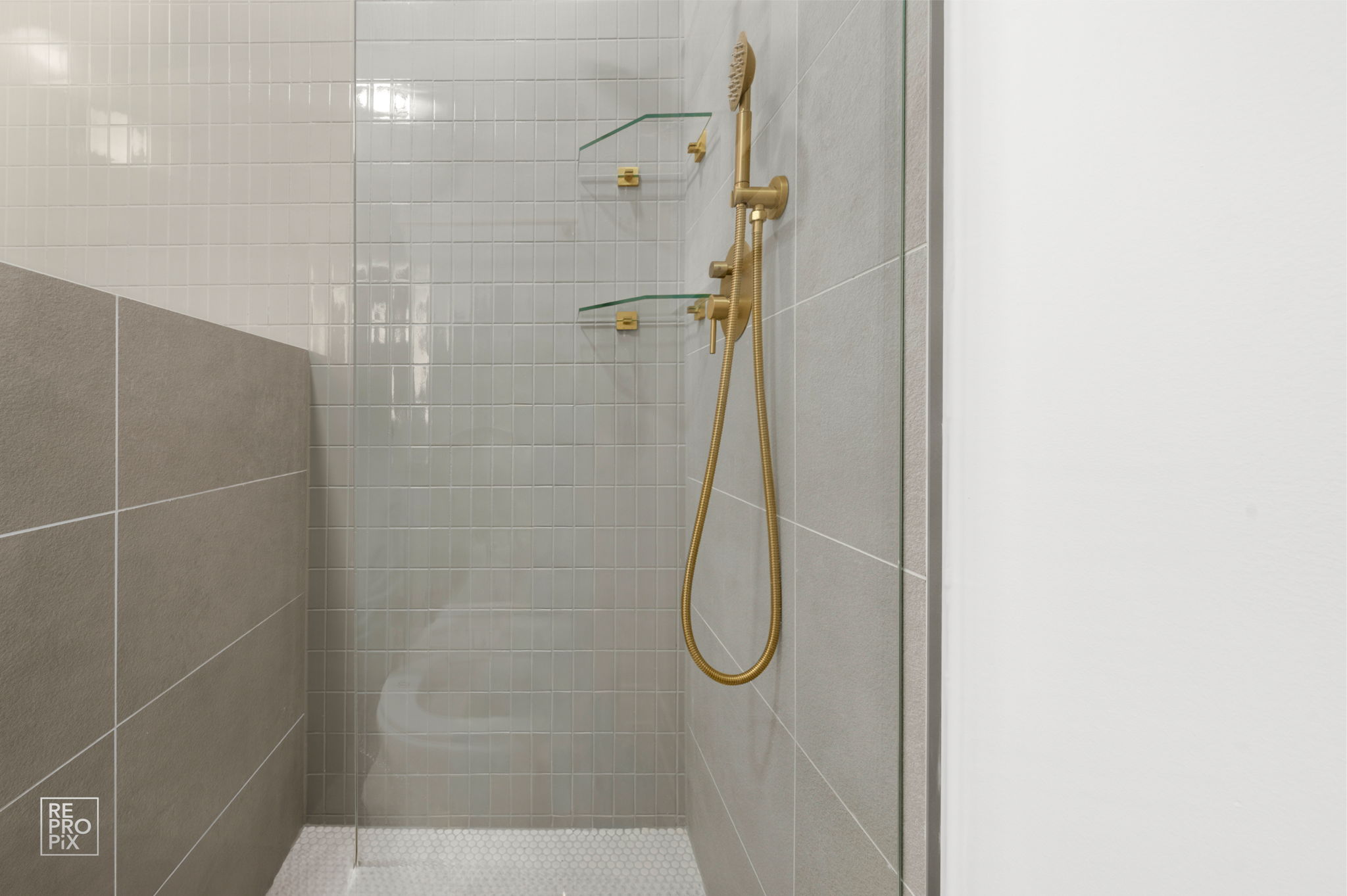 3411 S Lituanica Ave, Chicago, IL 60608_017