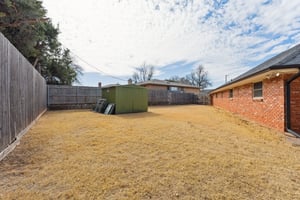 3413 NW 65th Terrace_050.jpg