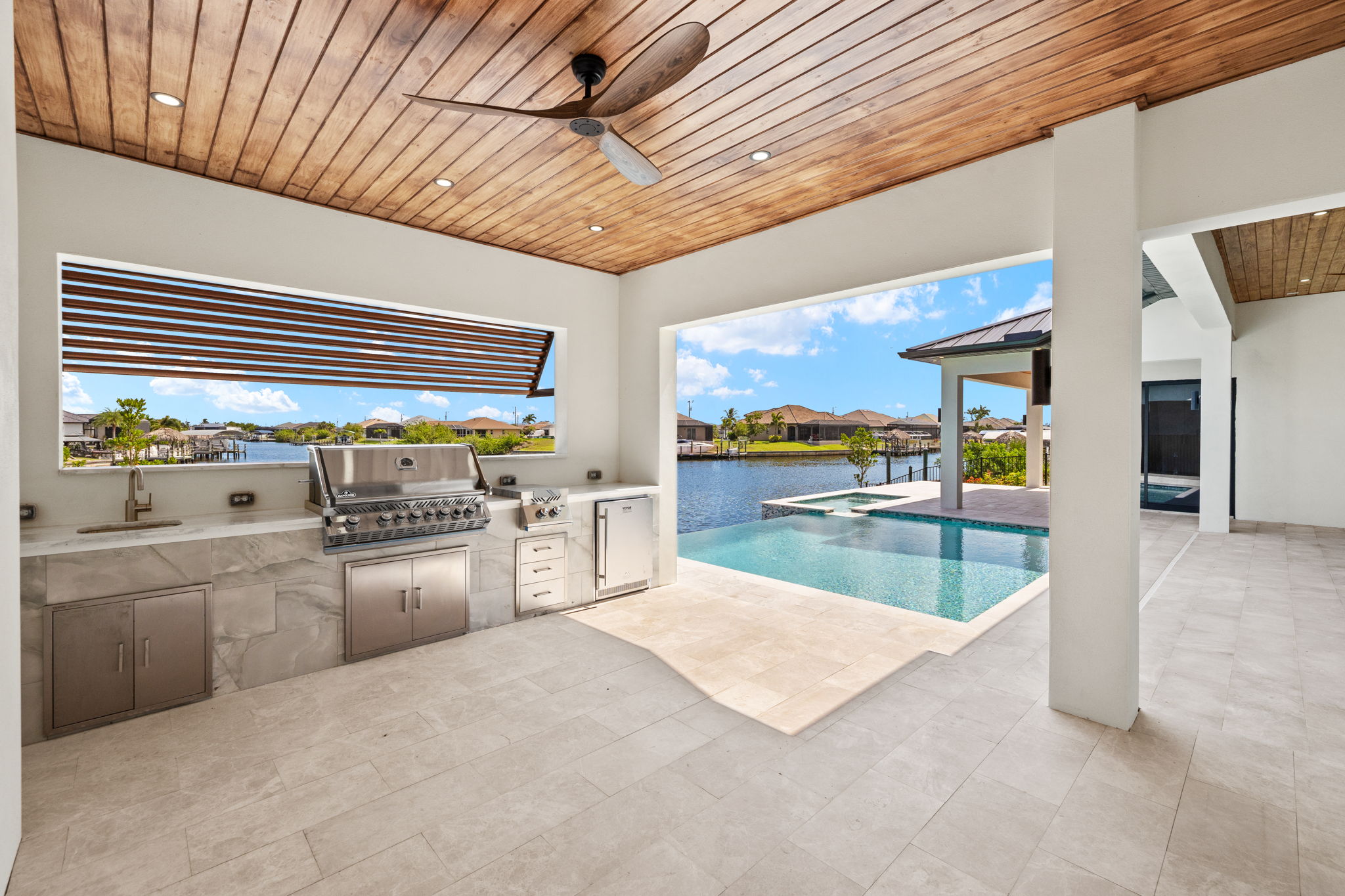 Virtual Staging - Add a Table and Chairs