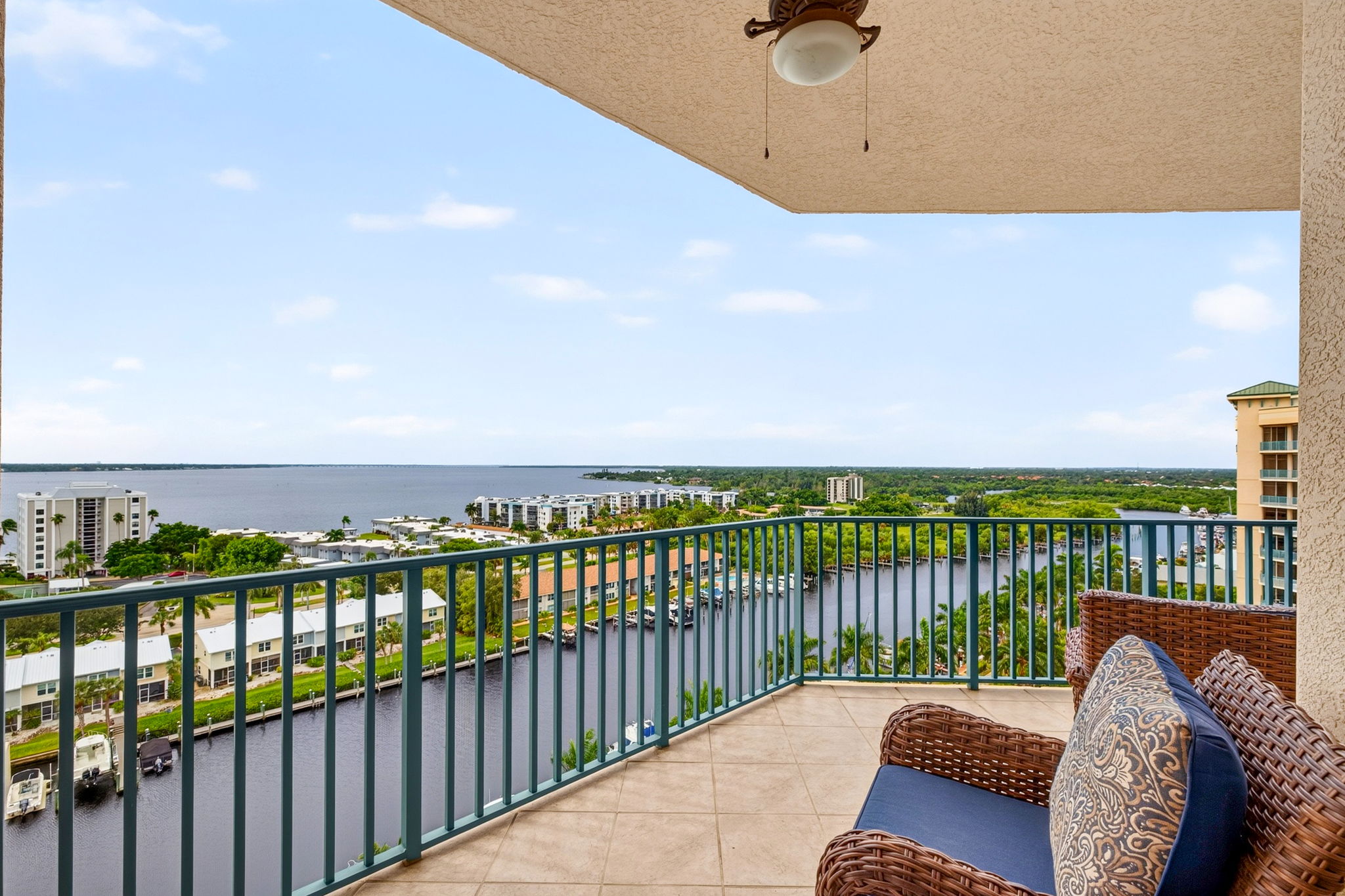 Lanai 1