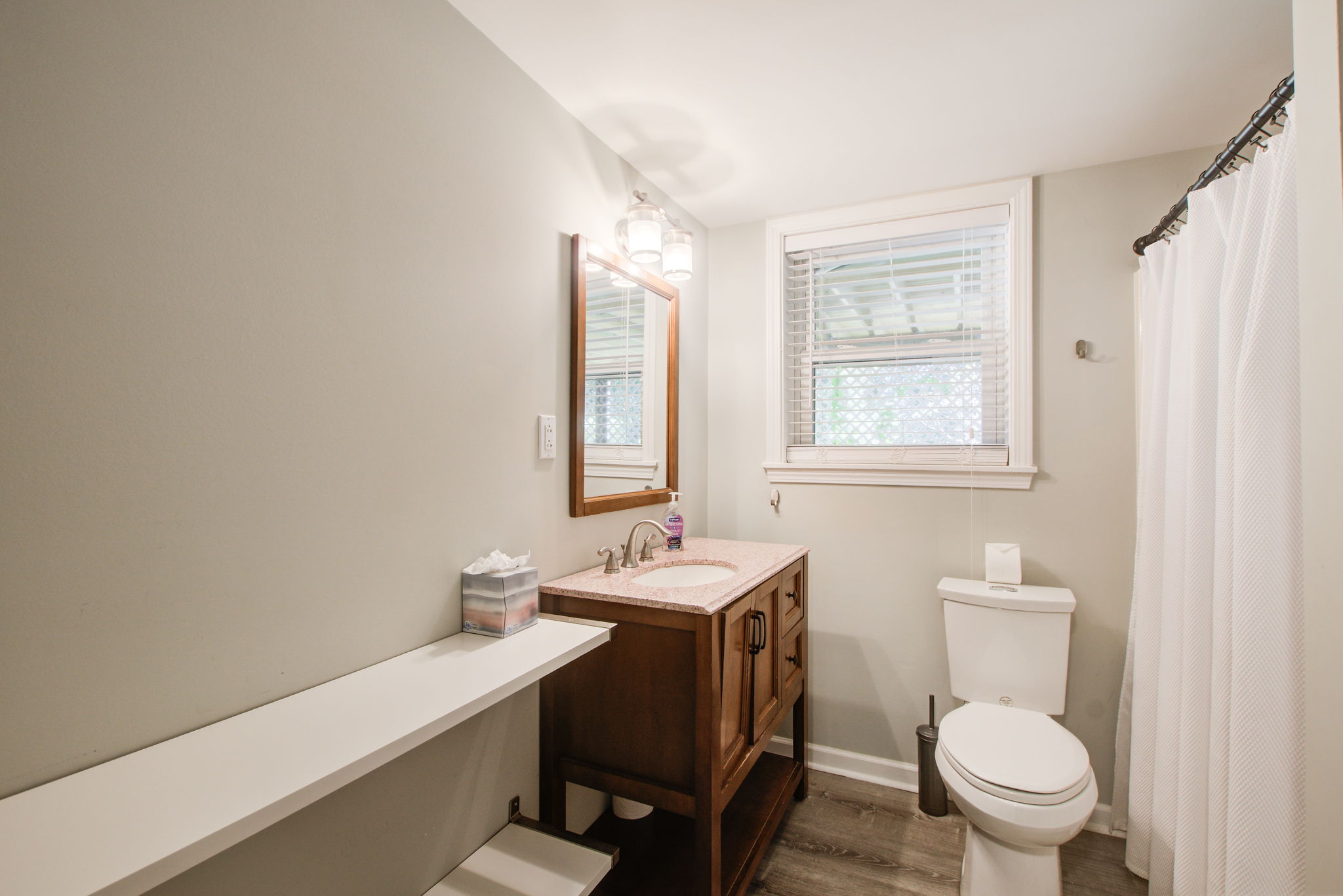 52 Terrace Level Full Bath A