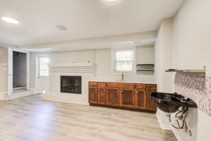 55 Terrace Level Main E w UL Access