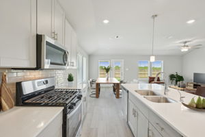 Houston - Central Park Square - 3415 Zilker Texas City, TX 77591 -015 virtually staged