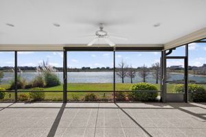 Lanai with Spectacular Water Views!