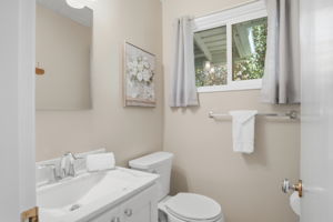  Photo 32