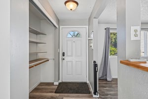 SE Azalea St-S1908-007.jpg