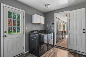 SE Azalea St-S1908-017.jpg