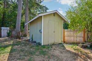 SE Azalea St-S1908-035.jpg