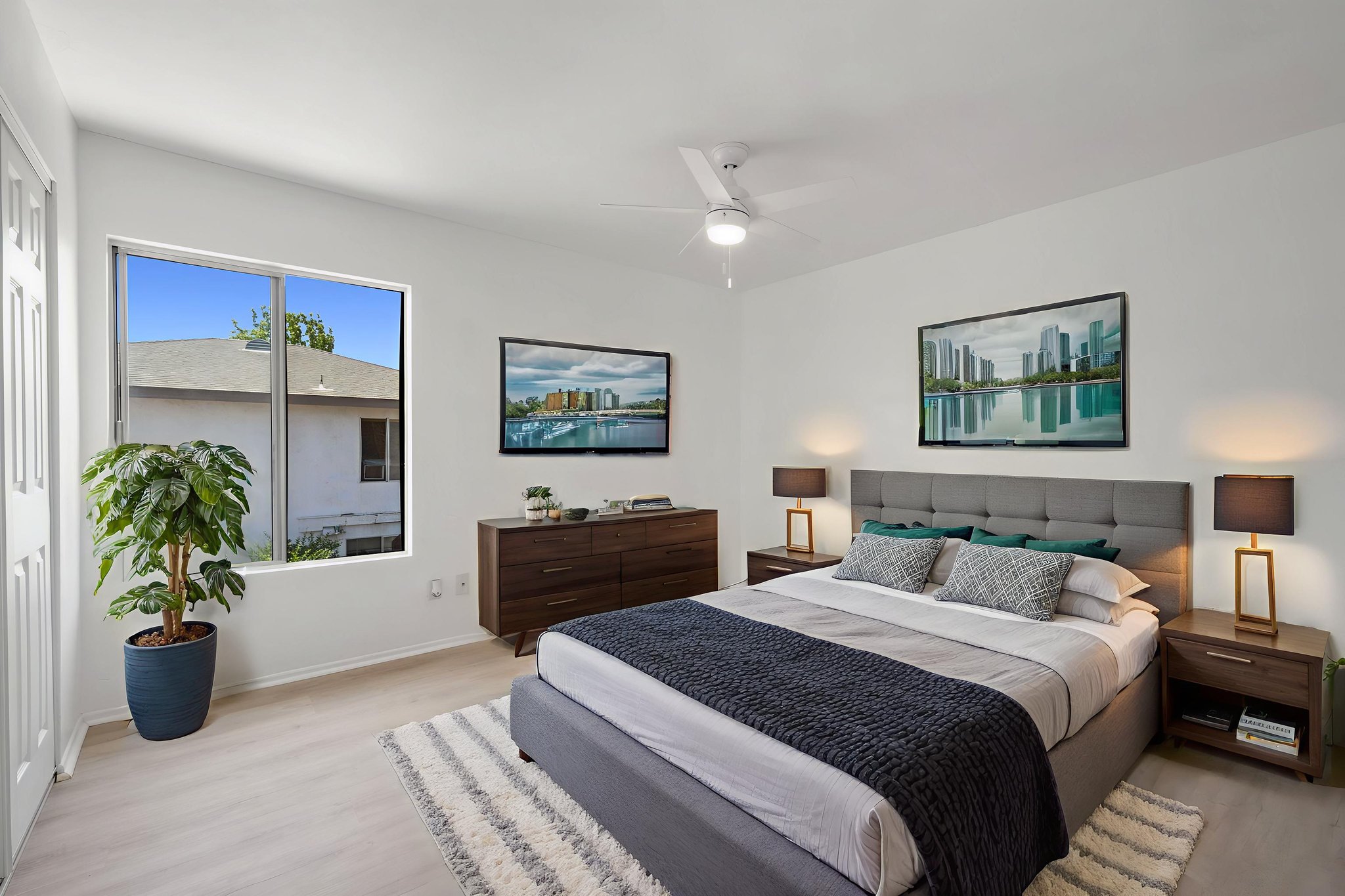 3418SBW116 virtually staged.jpeg