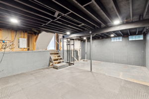 27_Interior