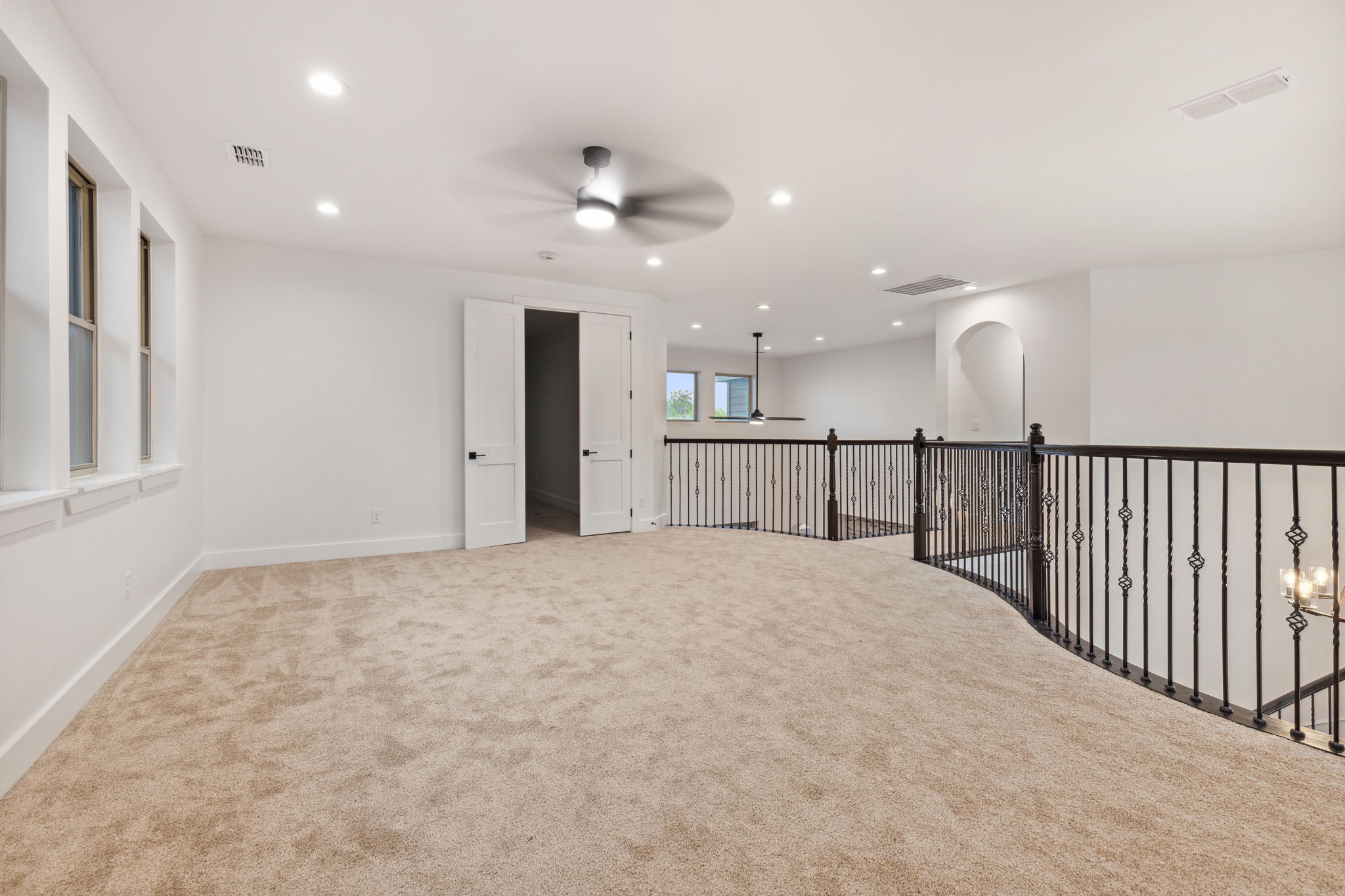 3419Challis_029