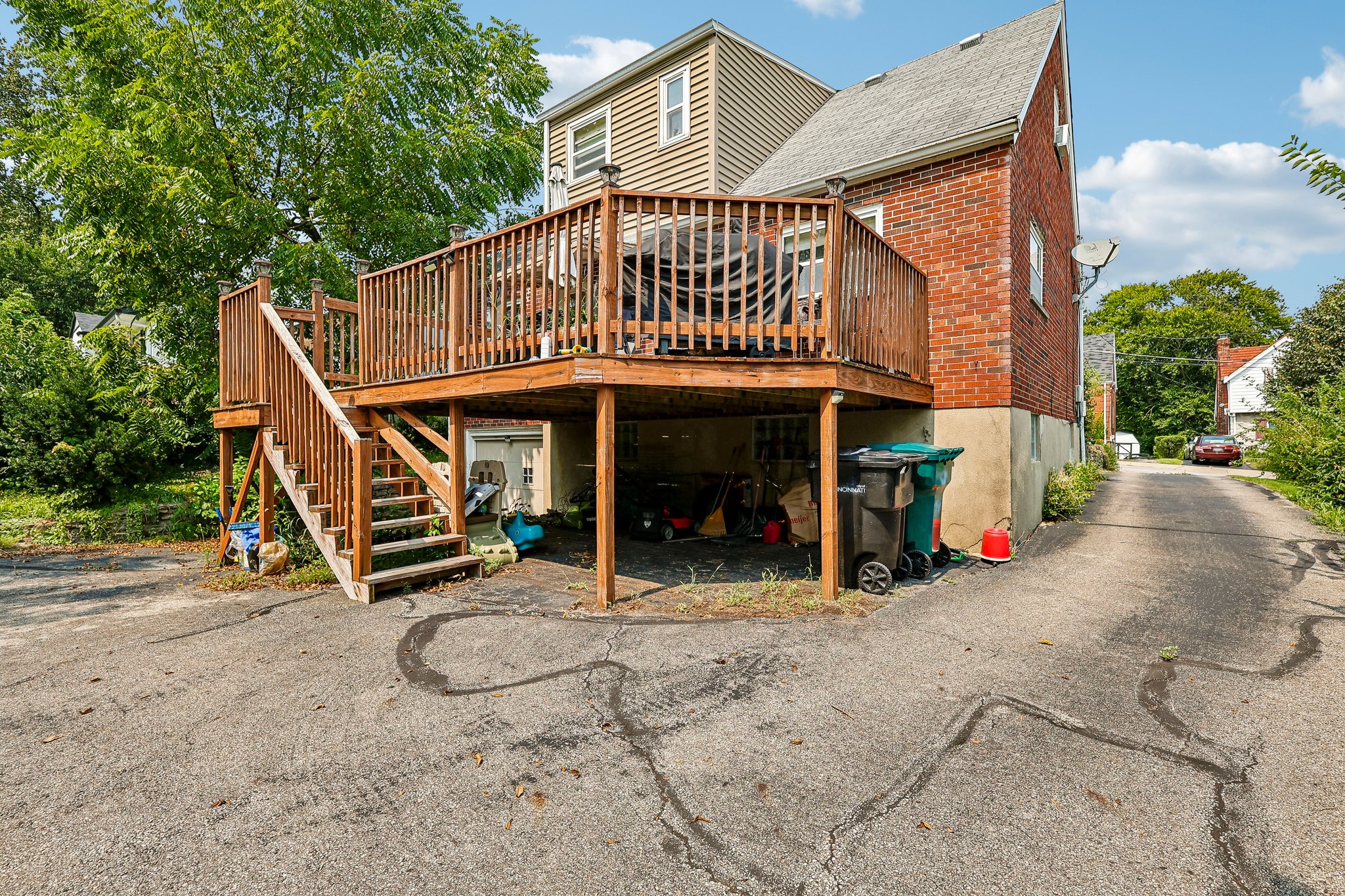 Ferncroft Dr-S1108-033.jpg