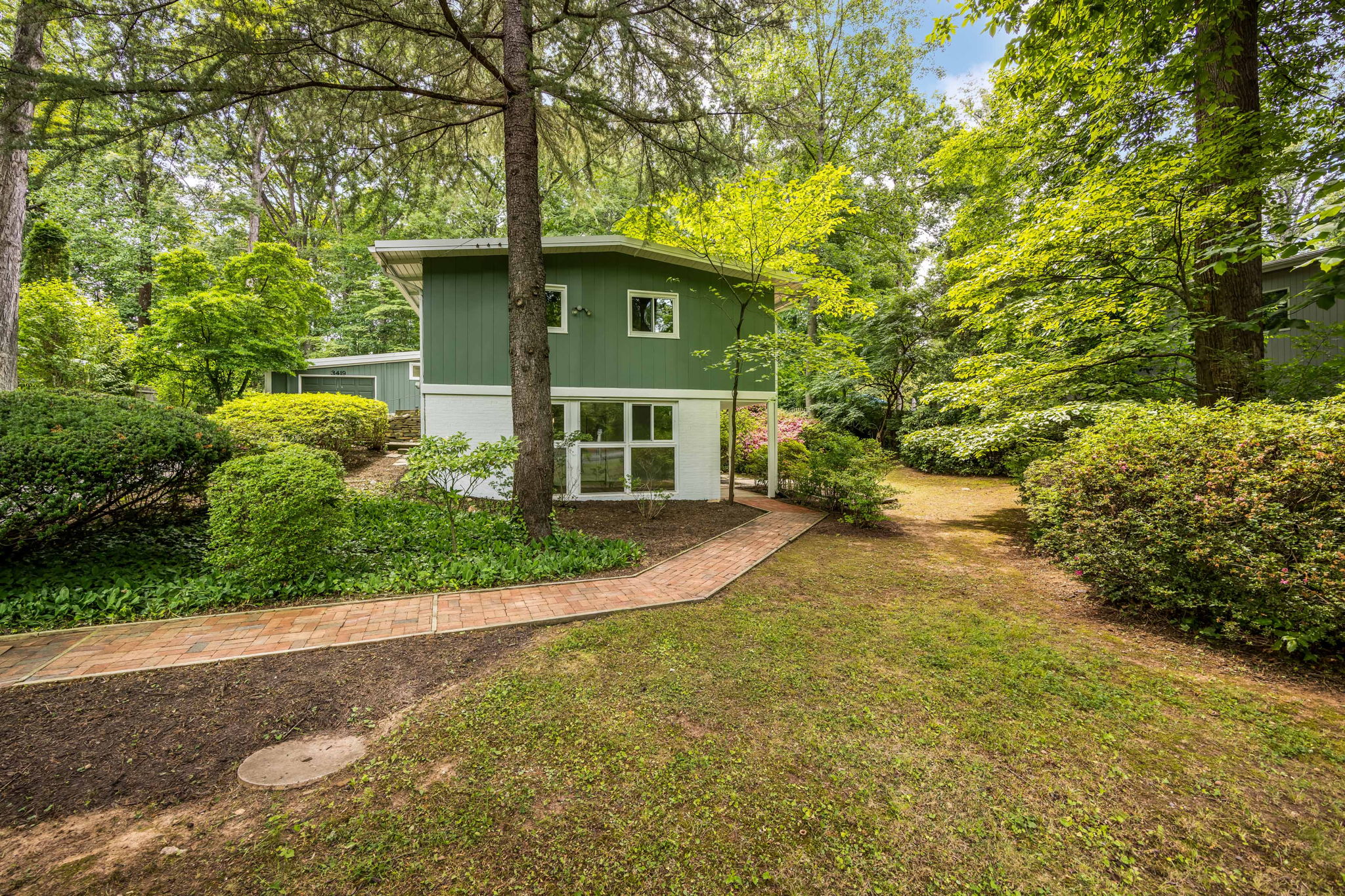 Nearly 1/2 acre private wooded lot w fenced bkyrd