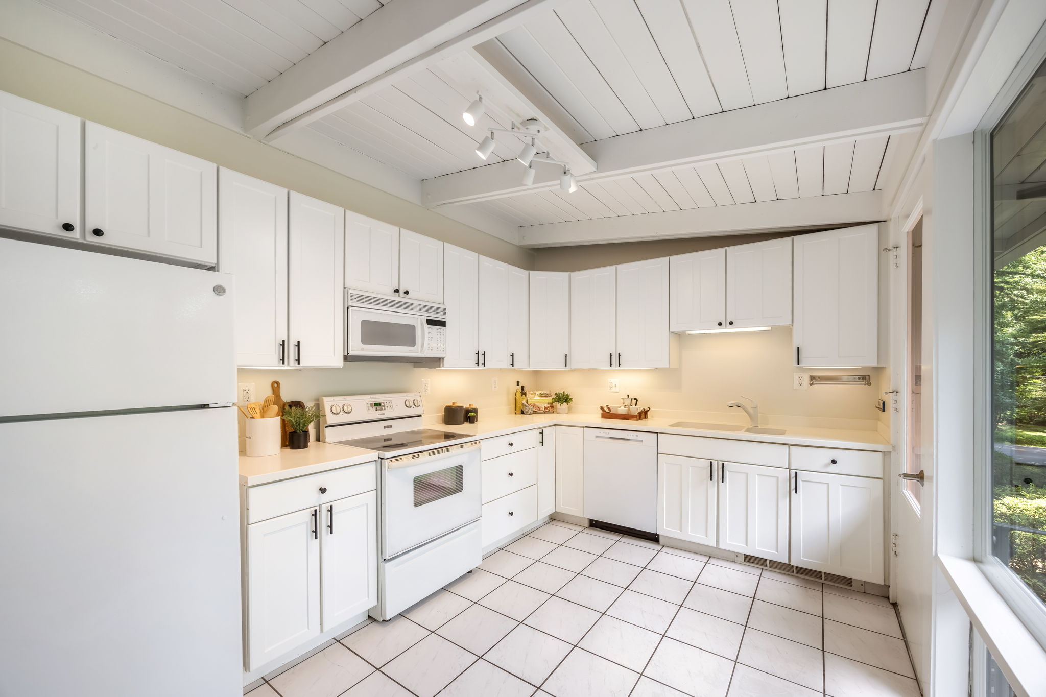Open Kitchen