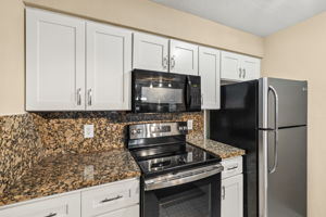 Kitchen 3 of 4