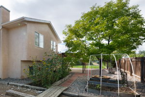  Photo 34