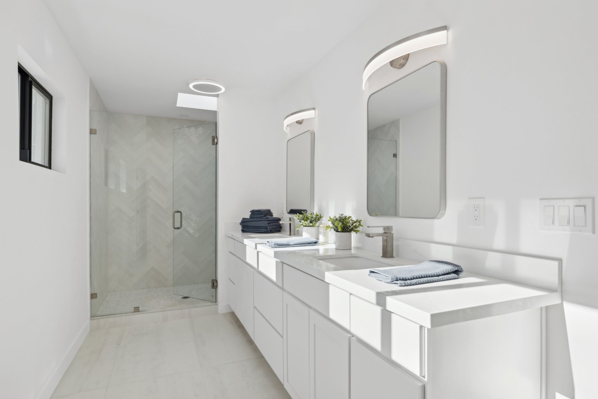 342 E Orangewood Ave, Phoenix, AZ 85020 - 019.jpg