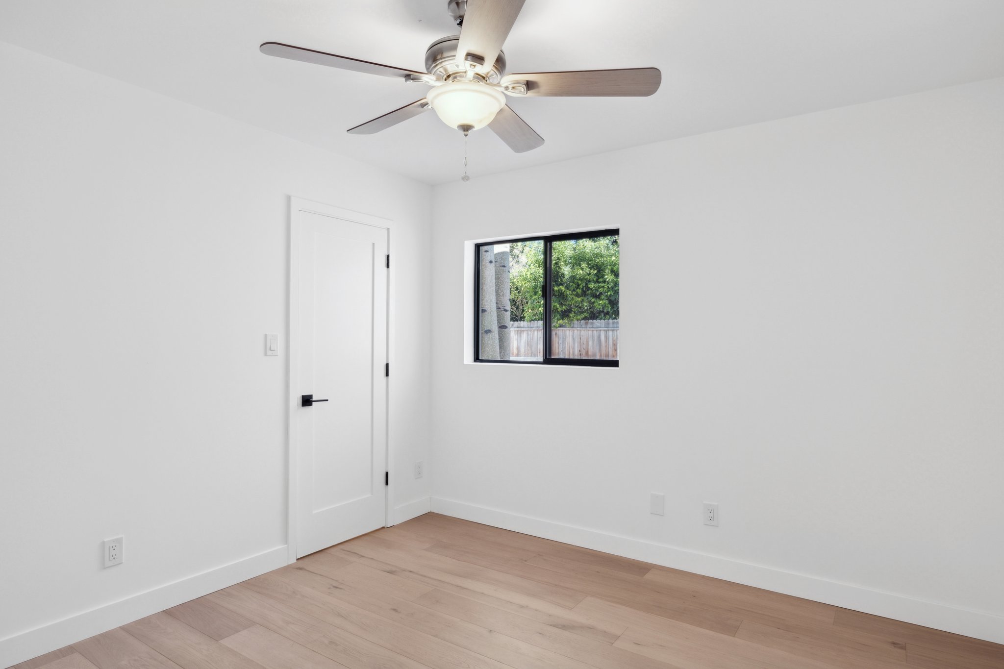 342 E Orangewood Ave, Phoenix, AZ 85020 - 033.jpg