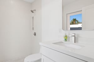 342 E Orangewood Ave, Phoenix, AZ 85020 - 027.jpg