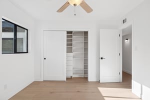 342 E Orangewood Ave, Phoenix, AZ 85020 - 029.jpg