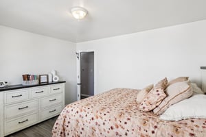 McKinley Ave-S1109-038.jpg