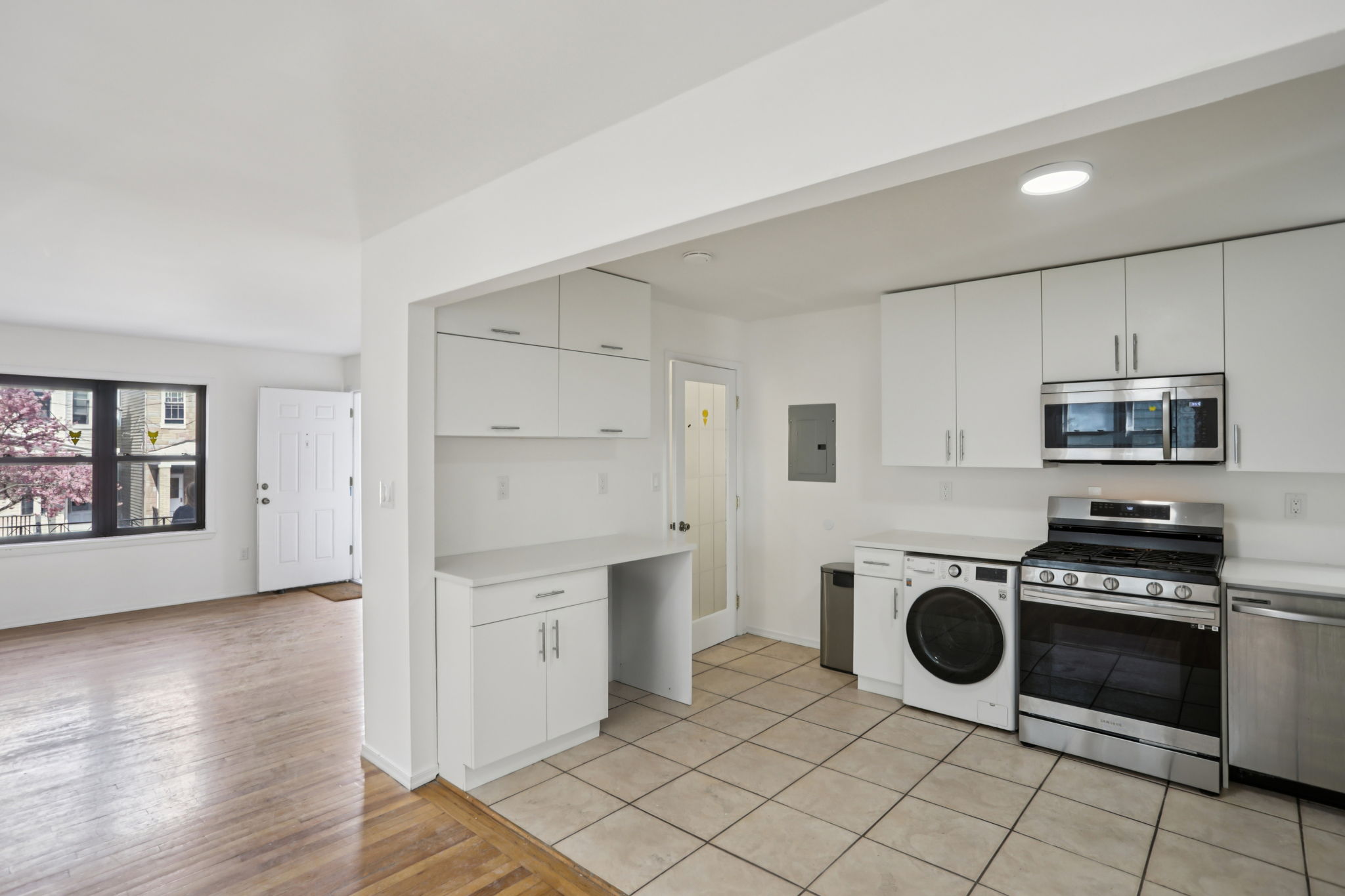 Ogden Ave. 1-S0204-018 r