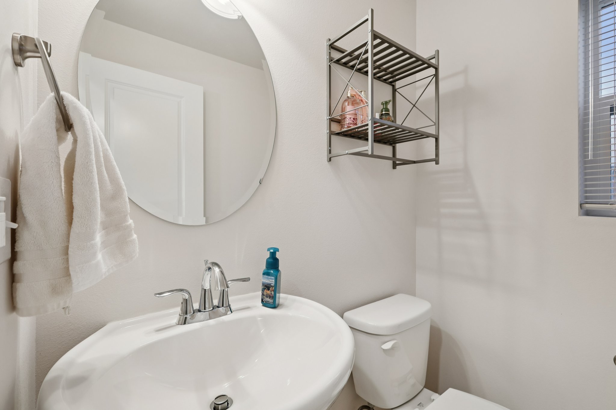 30th Dr-S0411-017.jpg