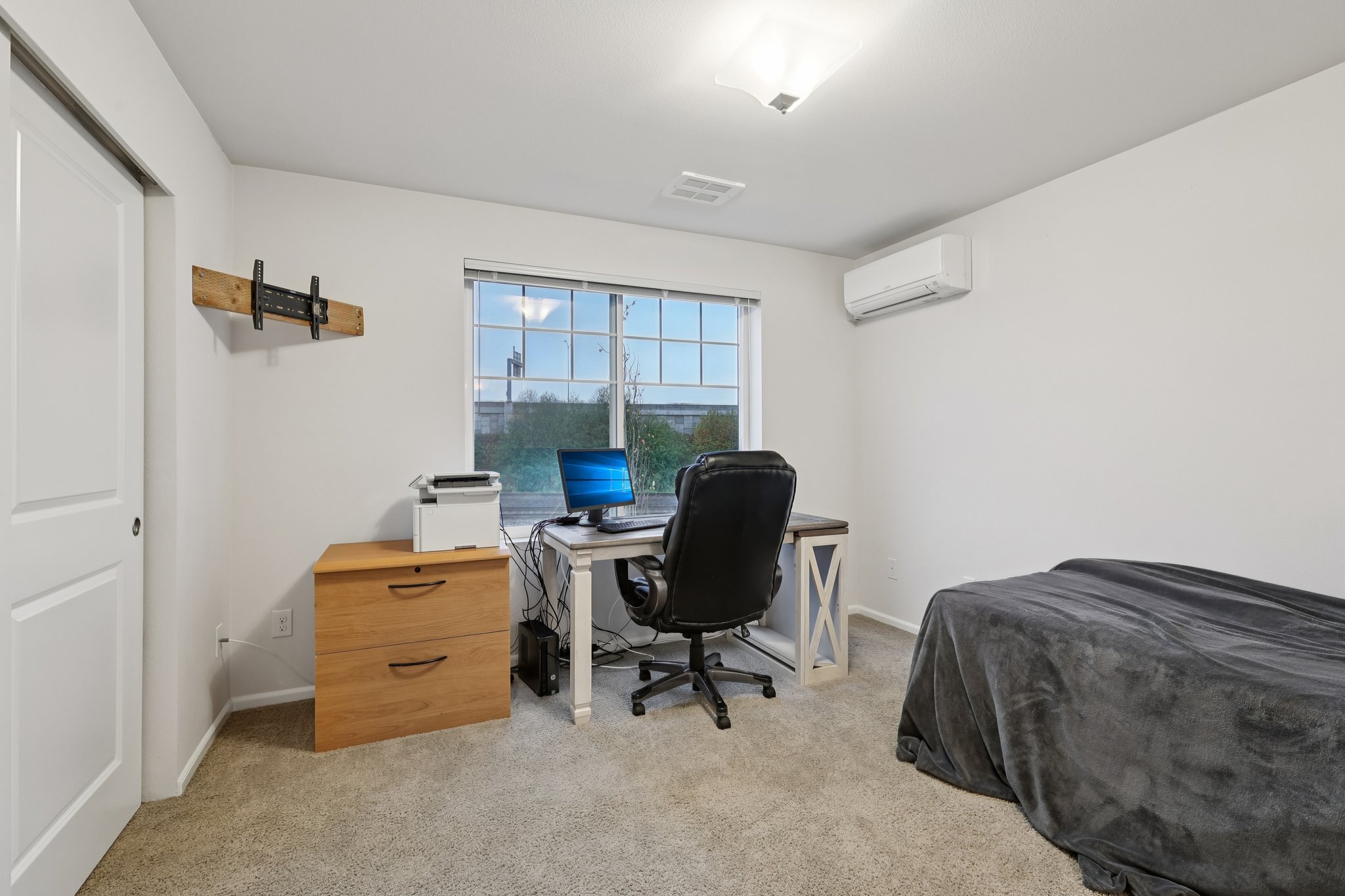 30th Dr-S0411-020.jpg