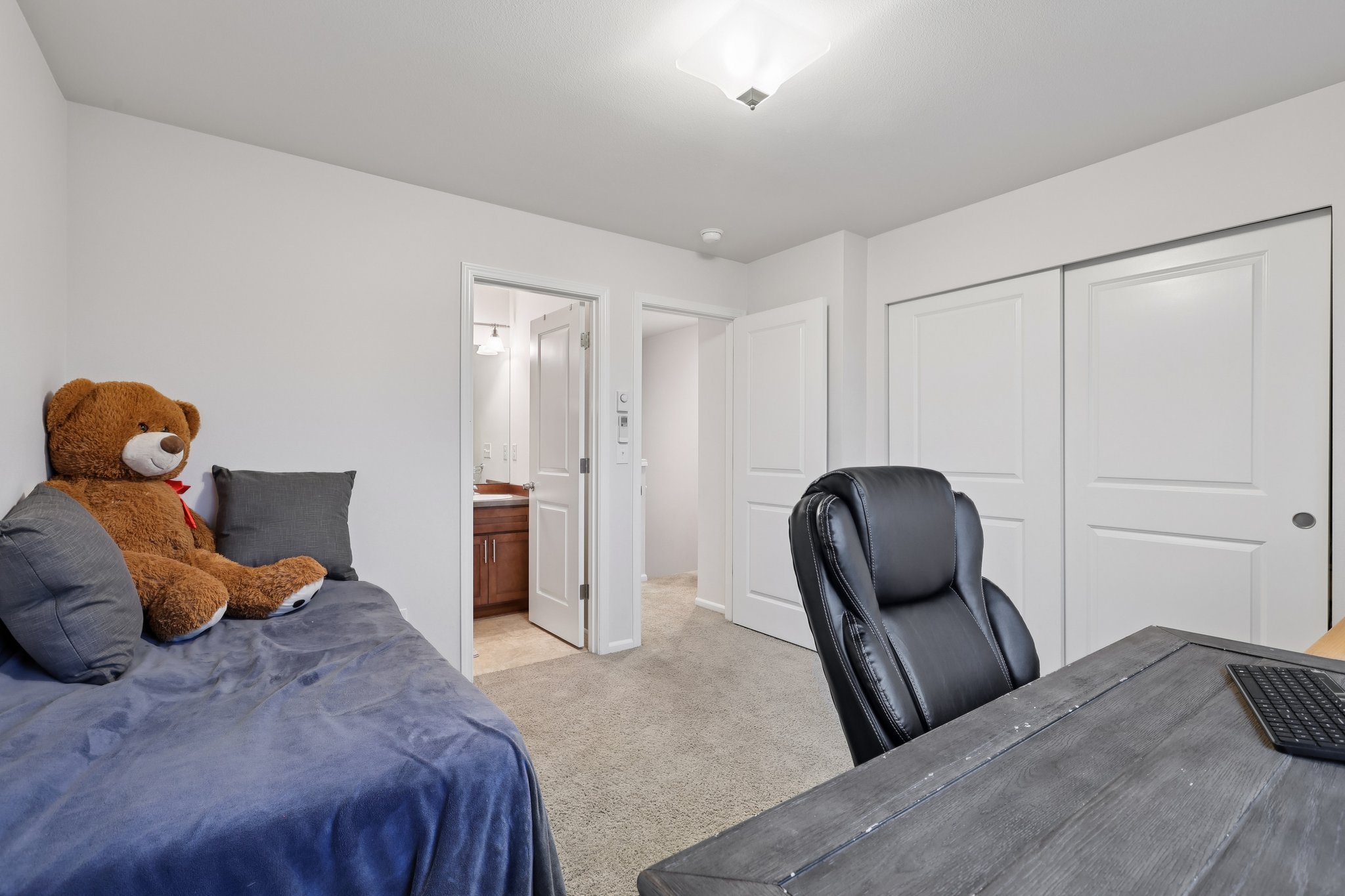 30th Dr-S0411-021.jpg