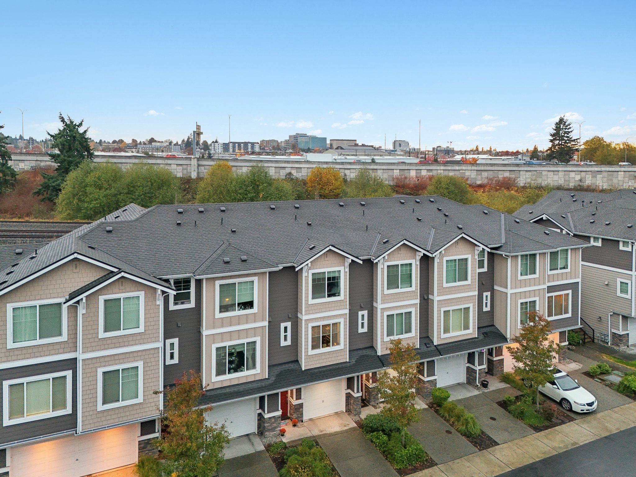 30th Dr-S0411-037.jpg