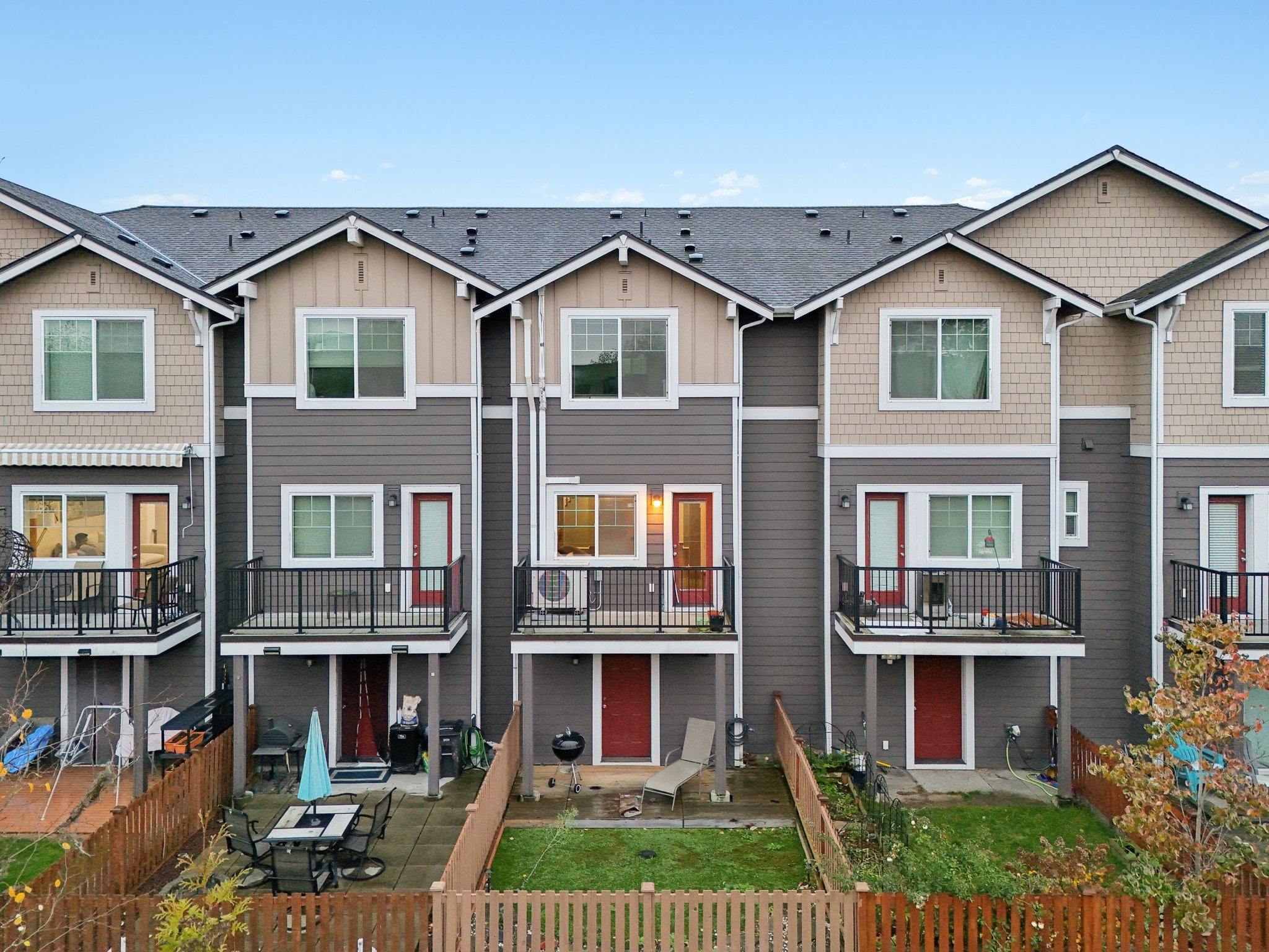 30th Dr-S0411-038.jpg