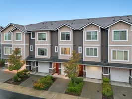 30th Dr-S0411-033.jpg