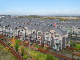 30th Dr-S0411-040.jpg