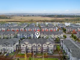 30th Dr-S0411-043.jpg