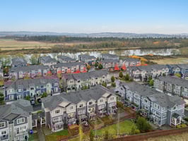 30th Dr-S0411-044.jpg