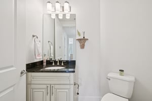 77th St W 101-L1303-024.jpg