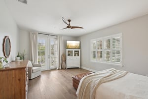 77th St W 101-L1303-025.jpg