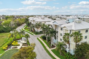 77th St W 101-L1303-045.jpg