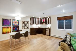  Photo 44
