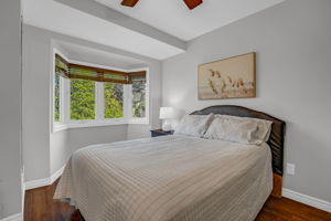 31-second bedroom1