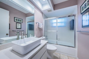 Bathroom 2a