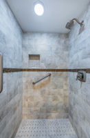 Primary Bathroom 1c